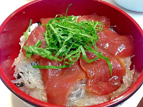 マグロとしらうおの☆海鮮づけ丼